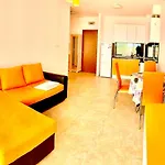 Grand Kamelia Sunny Apartment