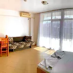 Apartment Grand Kamelia Sunny