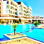 Grand Kamelia Sunny Apartment