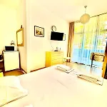 Grand Kamelia Sunny Apartment *