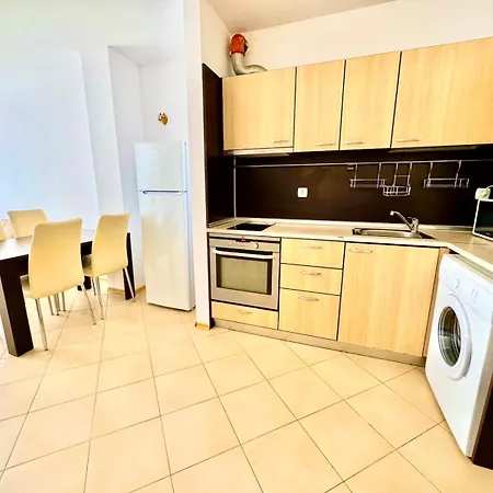 Grand Kamelia Sunny *