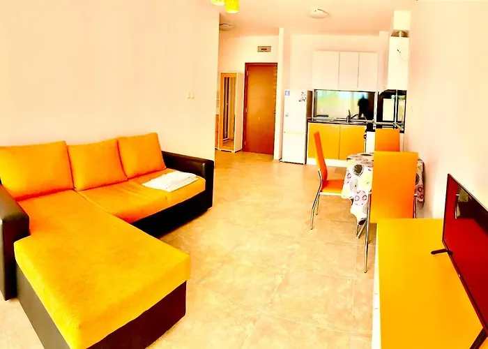 Grand Kamelia Sunny Apartment