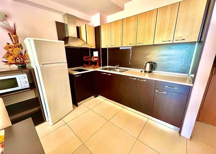 Grand Kamelia Sunny Apartment *