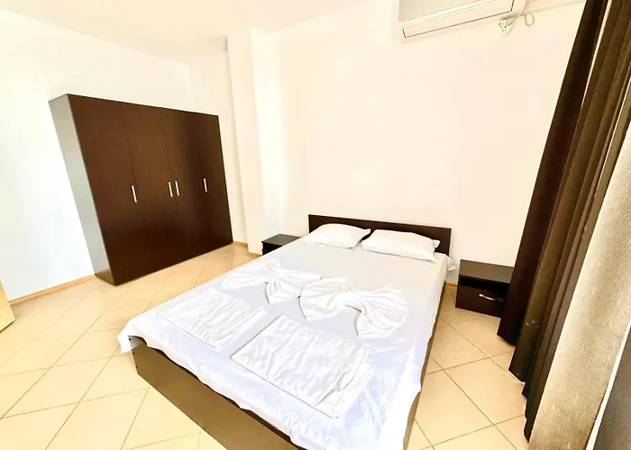 Grand Kamelia Sunny ساني بيتش